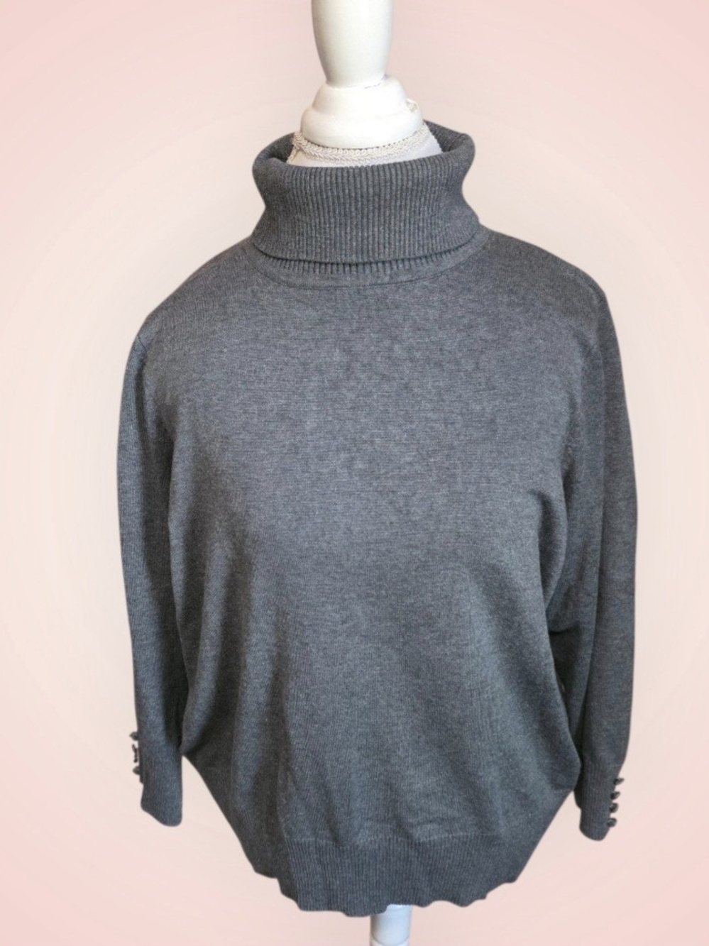 🩶 Women's Retrology Gray Ribbed Turtleneck Sweater - Classic Cozy Style